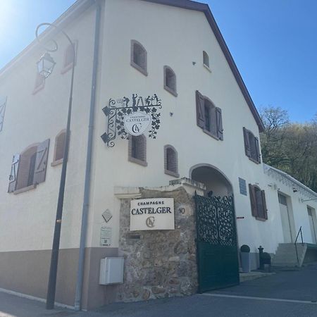 Castelger Panzió Vauciennes Kültér fotó